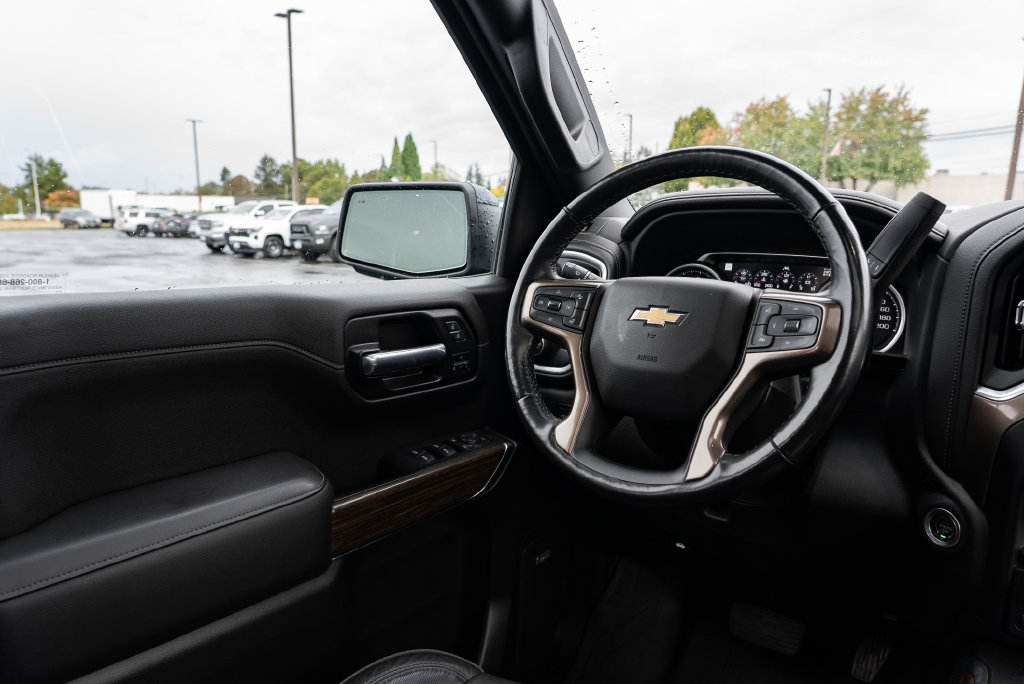 Used 2022 Chevrolet Silverado 1500 High Country w/ Safety Package II AWD/4WD image 12