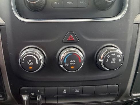 Used 2019 RAM 1500 Express AWD/4WD image 10