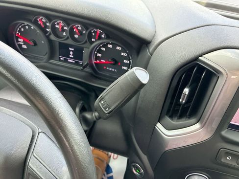 Used 2024 Chevrolet Silverado 1500 Custom image 15