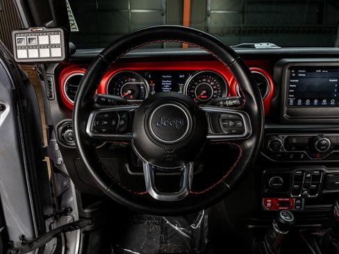 Used 2021 Jeep Gladiator Rubicon AWD/4WD image 7