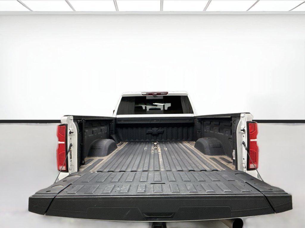 Used 2024 Chevrolet Silverado 2500 LTZ w/ LTZ Plus Package AWD/4WD image 27