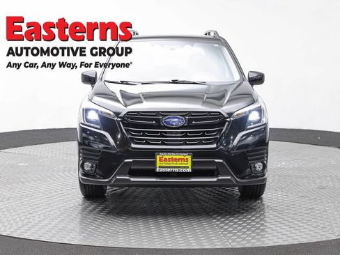 Used 2024 Subaru Forester Premium AWD/4WD image 2