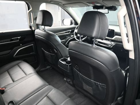 Used 2024 Kia Telluride EX image 46