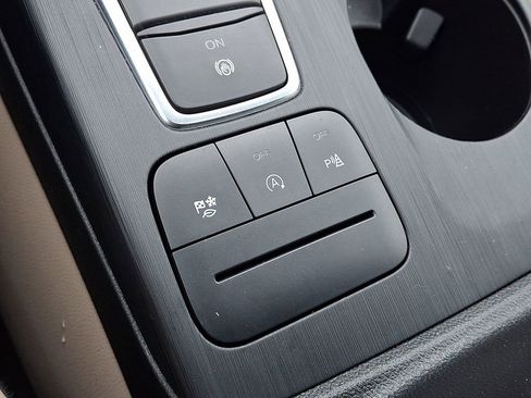 Used 2022 Ford Escape Titanium w/ Class II Trailer Tow Package image 29