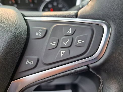 Used 2024 Chevrolet Equinox LT FWD image 24