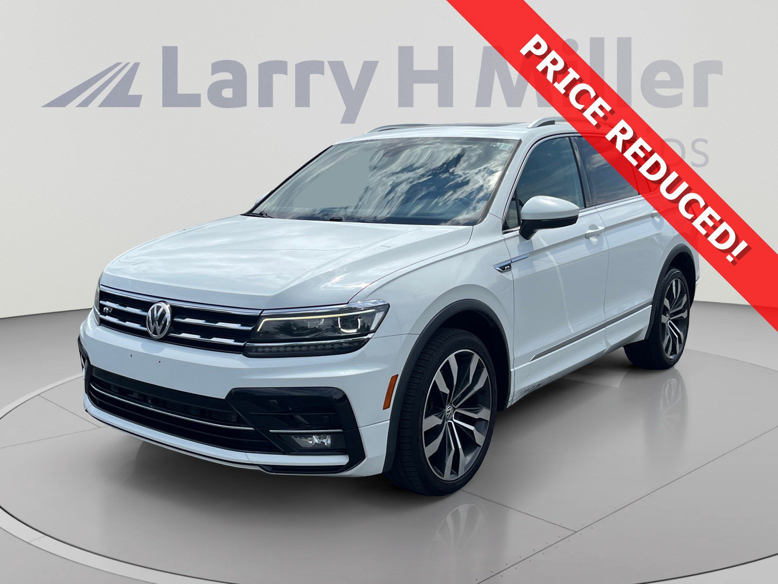 Used 2020 Volkswagen Tiguan SEL Premium R-Line w/ 3rd Row Seat Package AWD/4WD image 1