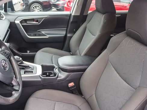 Used 2023 Toyota RAV4 XLE image 16