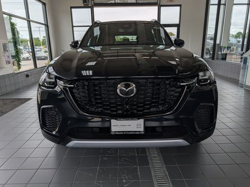 Certified 2025 MAZDA CX-70 Plug-In Hybrid w/ Premium Plus AWD/4WD image 9