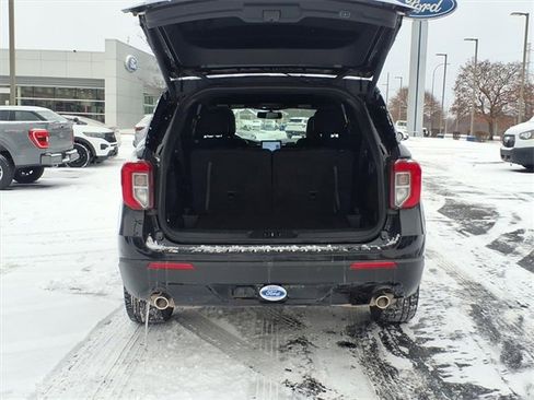 Certified 2023 Ford Explorer ST-Line w/ Class IV Trailer Tow Package image 7