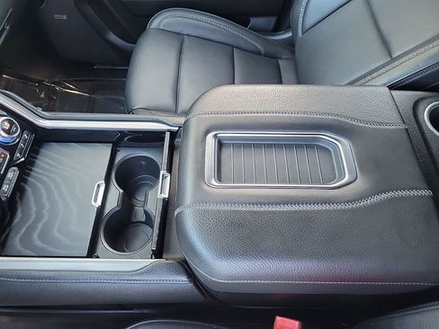 Used 2022 GMC Yukon Denali RWD image 25