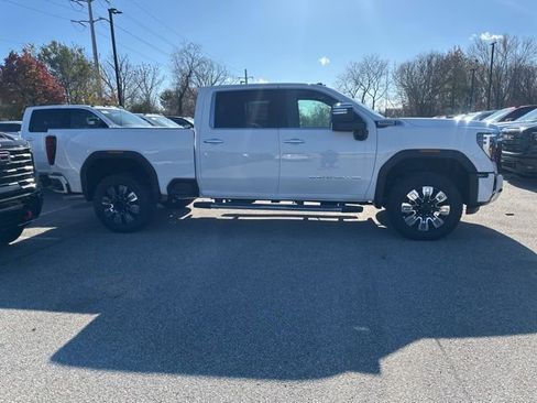 New 2025 GMC Sierra 2500 Denali w/ Denali Reserve Package image 8