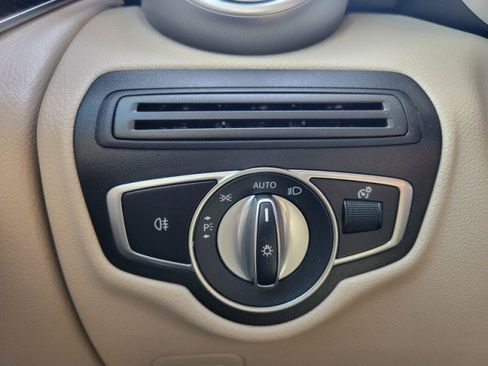 Used 2021 Mercedes-Benz GLC 300 image 19