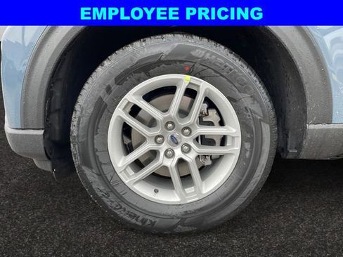 New 2026 Ford Explorer Active AWD/4WD image 14
