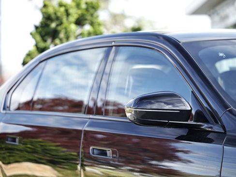 New 2026 BMW 740i w/ Executive Package image 3