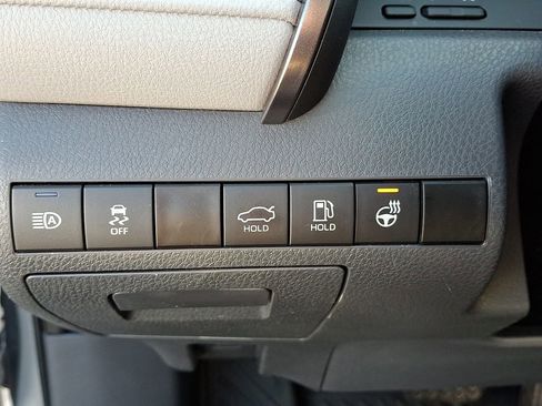 Used 2024 Toyota Camry XLE w/ Cold Weather Package FWD image 25