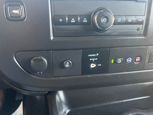 Used 2021 Chevrolet Express 2500 w/ Driver Convenience Package image 15