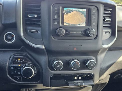Used 2020 RAM 1500 Big Horn AWD/4WD image 11