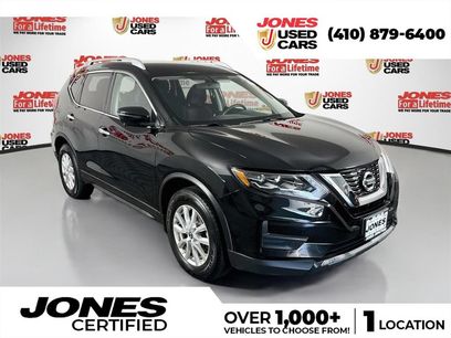 Used 2017 Nissan Rogue SV w/ SV Premium Package
