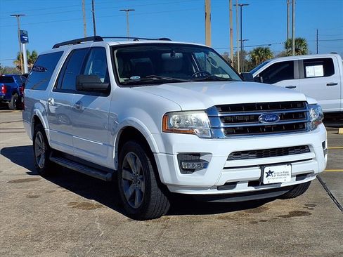 Used 2017 Ford Expedition EL XLT w/ Equipment Group 202A image 7