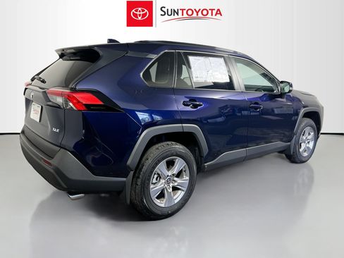 Used 2025 Toyota RAV4 XLE image 4