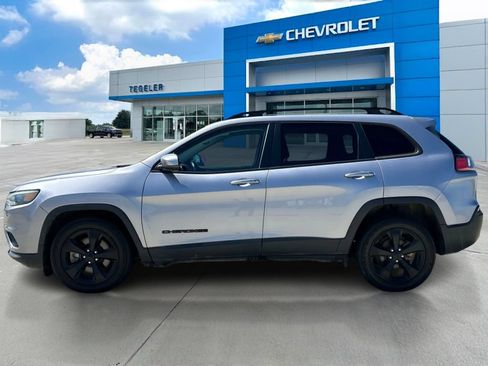 Used 2021 Jeep Cherokee Latitude Plus FWD image 8