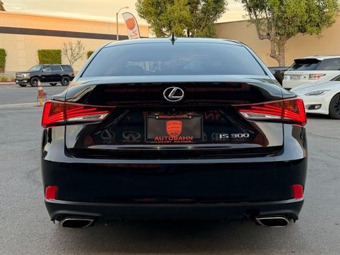 Used 2018 Lexus IS 300 RWD image 14