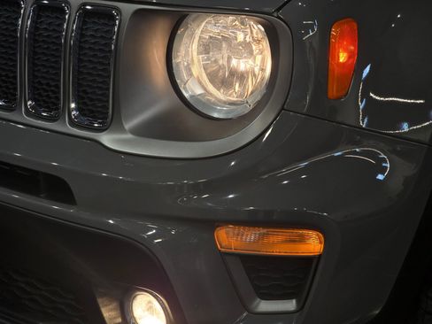 Used 2020 Jeep Renegade Limited w/ Safety and Security Group image 12