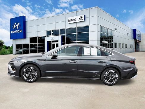 Used 2025 Hyundai Sonata SEL FWD image 8