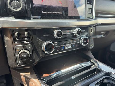 New 2026 Ford F250 King Ranch w/ Chrome Package AWD/4WD image 36