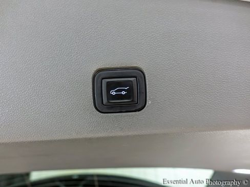 Used 2020 Cadillac XT6 Premium Luxury image 24