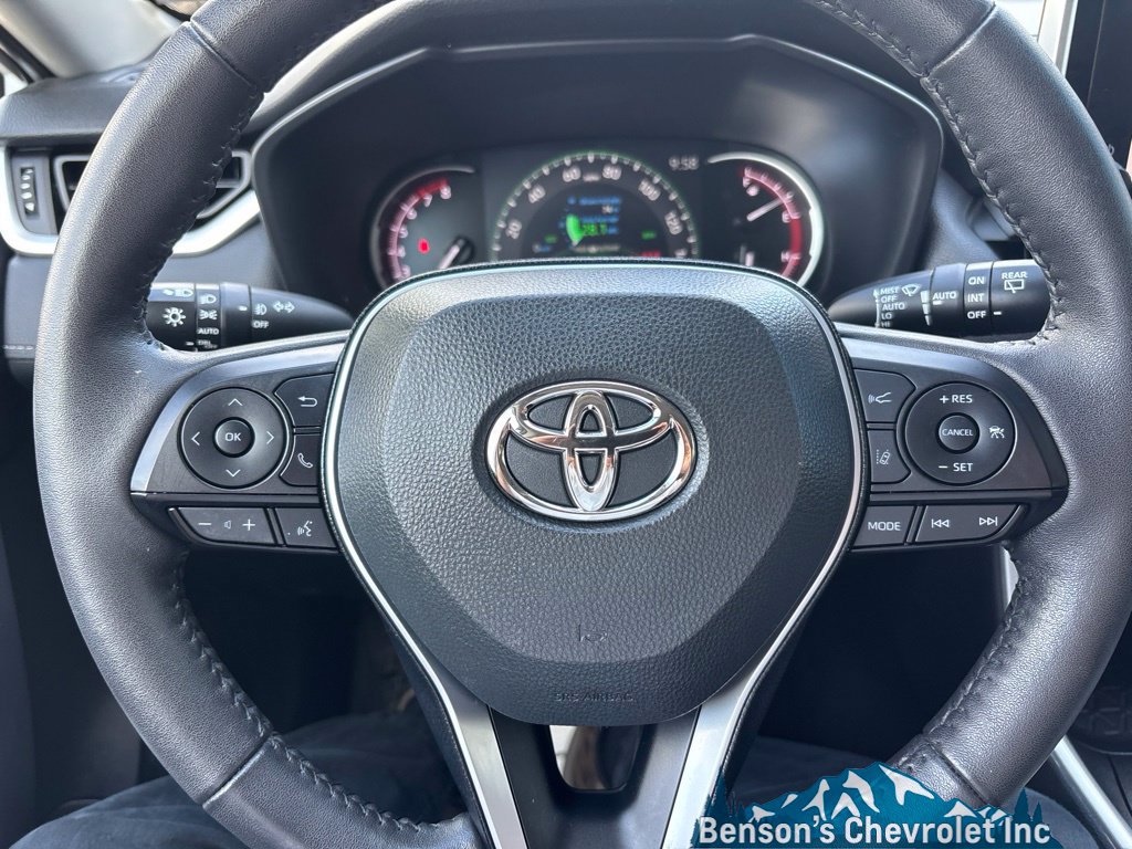Used 2023 Toyota RAV4 XLE Premium AWD/4WD image 27