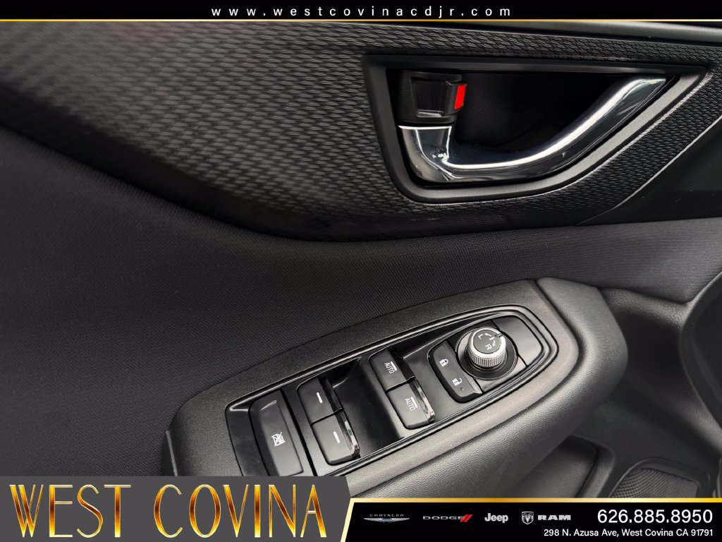 Used 2025 Subaru Outback Premium AWD/4WD image 19