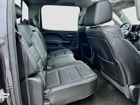 Used 2015 GMC Sierra 2500 Denali w/ Duramax Plus Package AWD/4WD image 21