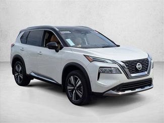 Used 2021 Nissan Rogue Platinum FWD video 3