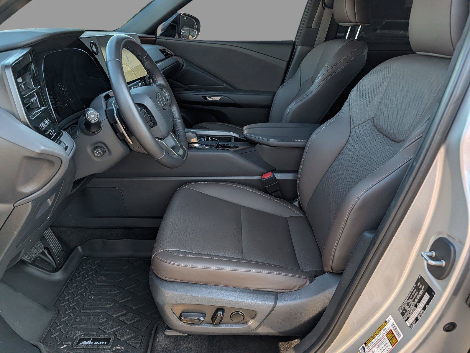 Used 2025 Lexus TX 350 AWD w/ Technology Package image 10