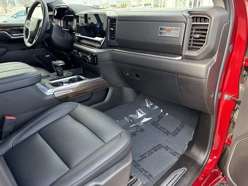 Used 2025 Chevrolet Silverado 1500 RST image 13