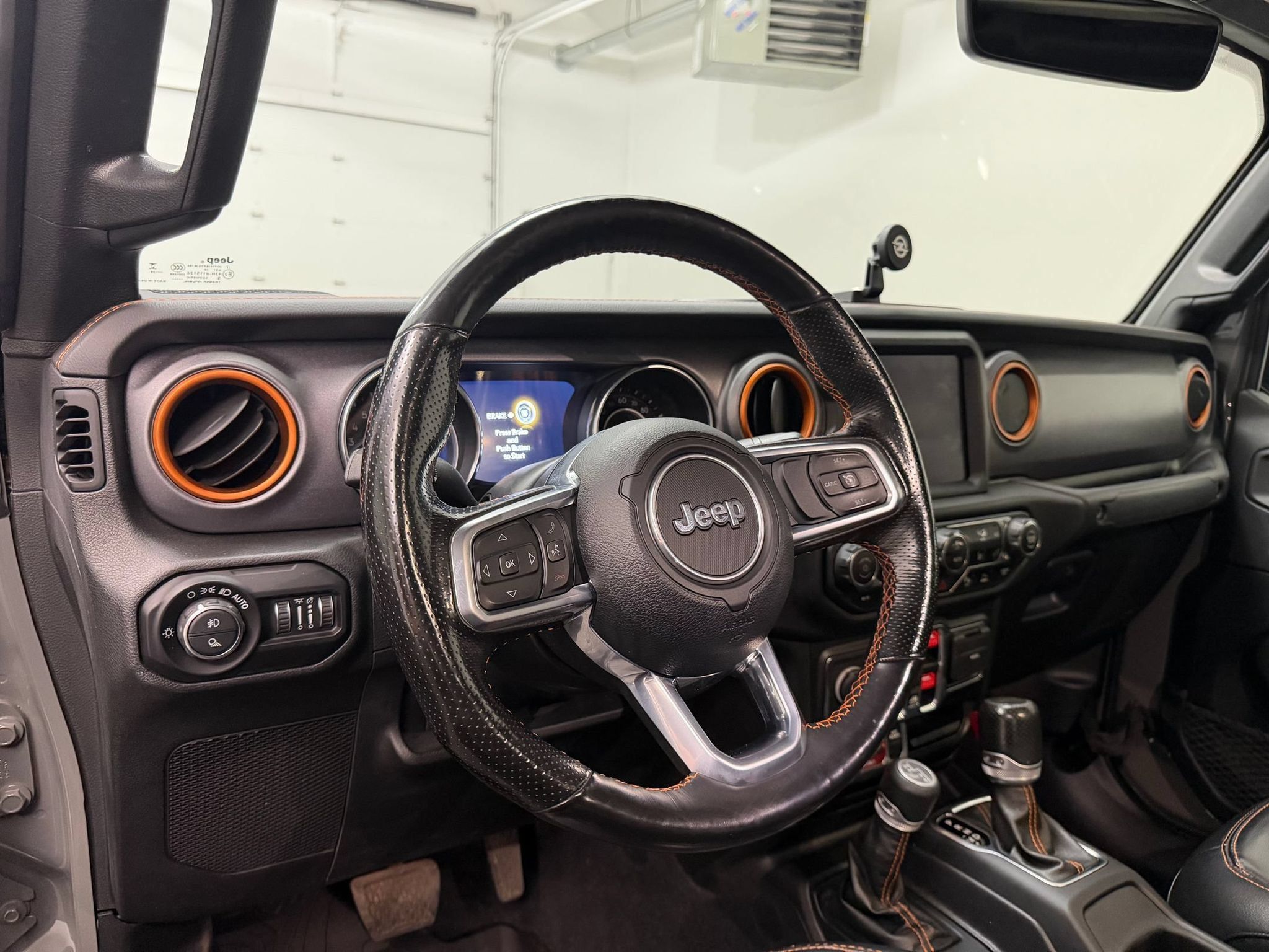Used 2021 Jeep Gladiator Mojave AWD/4WD image 4