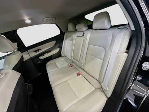 Used 2024 Nissan Ariya AWD image 29