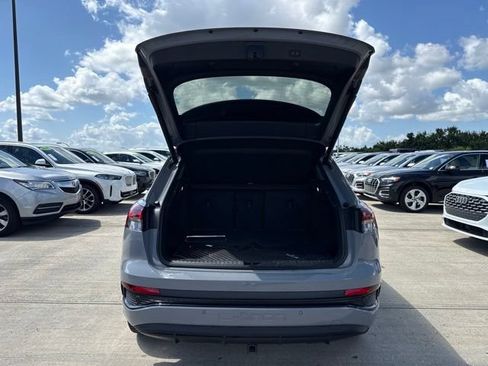 Used 2023 Audi Q4 e-tron Premium Plus w/ Premium Plus AWD/4WD image 9
