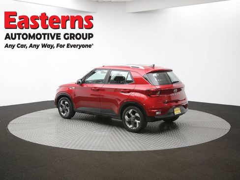 Used 2022 Hyundai Venue SEL image 62