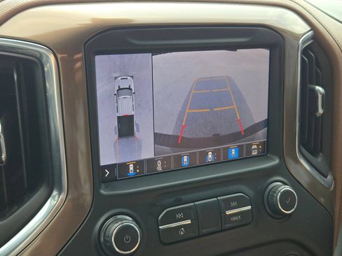 Used 2020 Chevrolet Silverado 2500 High Country w/ Z71 Off-Road Package AWD/4WD image 17