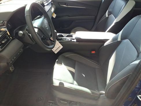 New 2026 Toyota Camry SE w/ Convenience Package FWD image 5