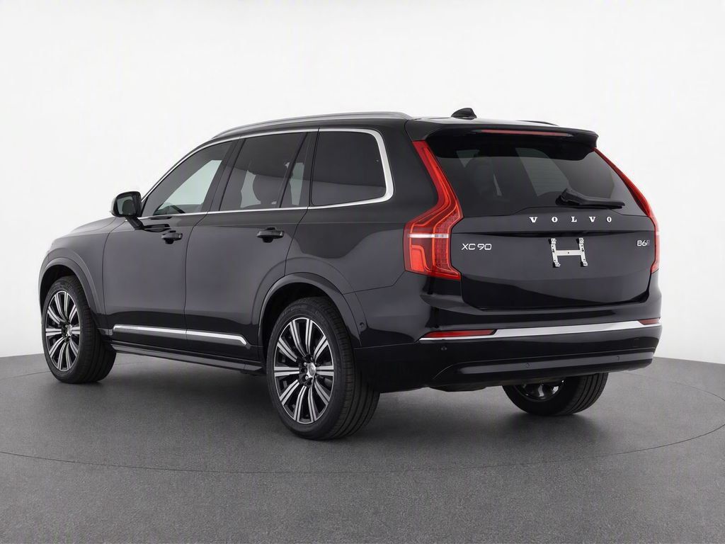 Used 2024 Volvo XC90 B6 Plus AWD/4WD image 3