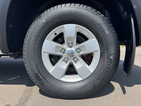 Used 2014 RAM 1500 ST w/ SXT Appearance Group AWD/4WD image 13