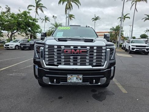 Used 2024 GMC Sierra 2500 Denali w/ Technology Package AWD/4WD image 2
