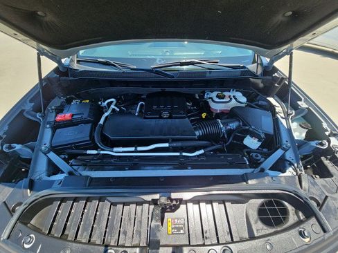 Used 2024 Chevrolet Silverado 1500 Custom RWD image 29
