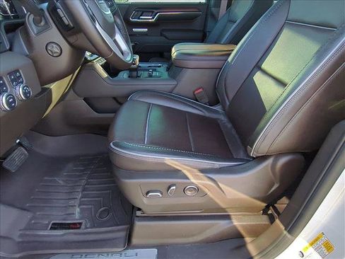 Certified 2024 GMC Sierra 1500 Denali w/ Denali Reserve Package AWD/4WD image 17