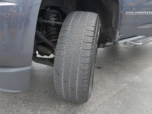 Used 2016 Chevrolet Colorado Z71 AWD/4WD image 30