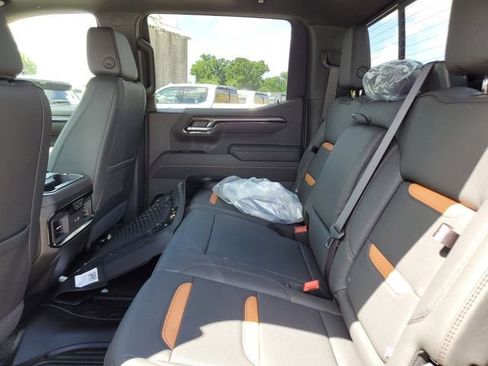 New 2026 GMC Sierra 1500 AT4 w/ AT4 Premium Package AWD/4WD image 12