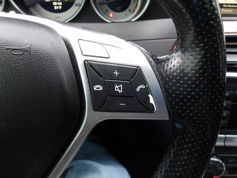 Used 2013 Mercedes-Benz C 250 Sport image 16